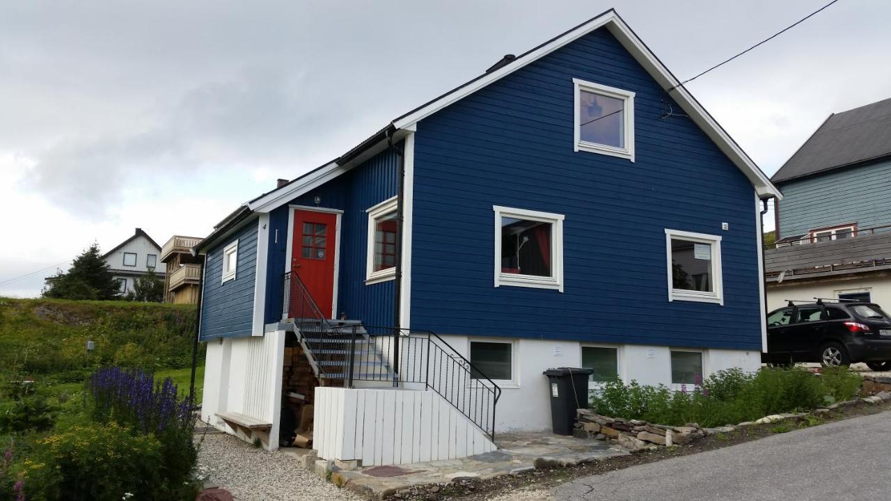 Blue House II At The End Of The World Appartement Mehamn Buitenkant foto